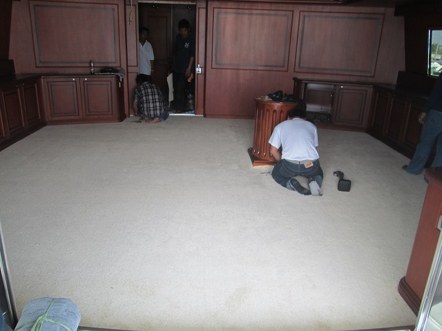 Trimming every edge of the Carpet