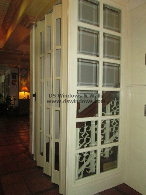 French Type Folding Door As Staircase Door - Rainbow Village, Las Piñas