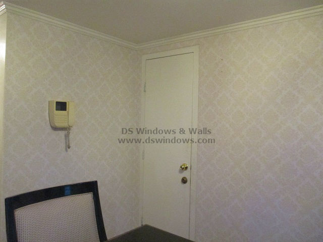 Damask Wallpaper Preserving the Traditional Style of Dining Room - Las Piñas City