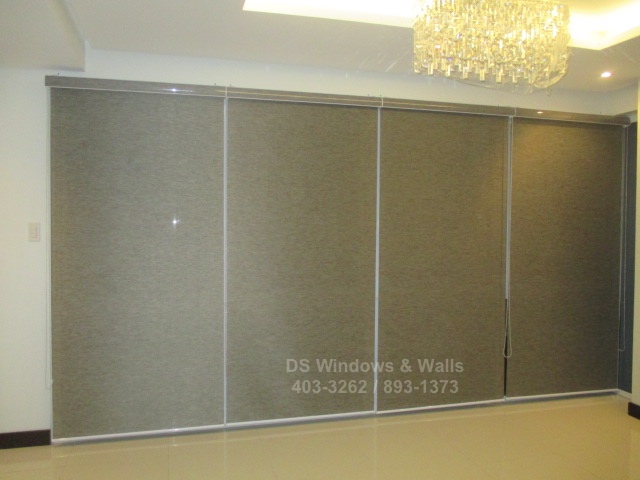 Roller Blinds with Valence