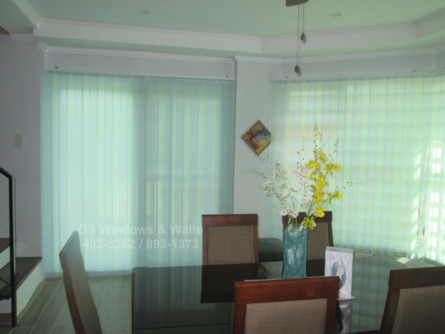 Fabric vertical dining area