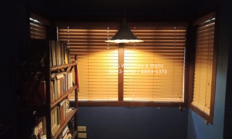 Real wood blinds in a Mandaluyong home library